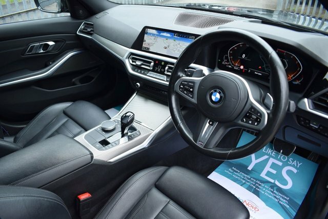 BMW 3 Series 2019 2.0 320D M Sport Saloon Euro YB19GNV Black #2