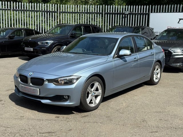 BMW 3 Series 2015 2.0 318D Se Saloon Euro 5 S MD64EXP Blue #4