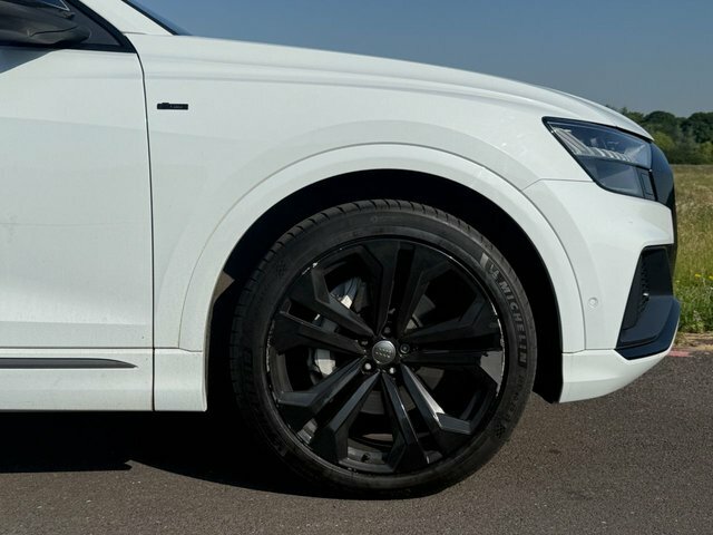 Audi Q8 3.0 Tdi Quattro S Line Mhev 282 Bhp White #7