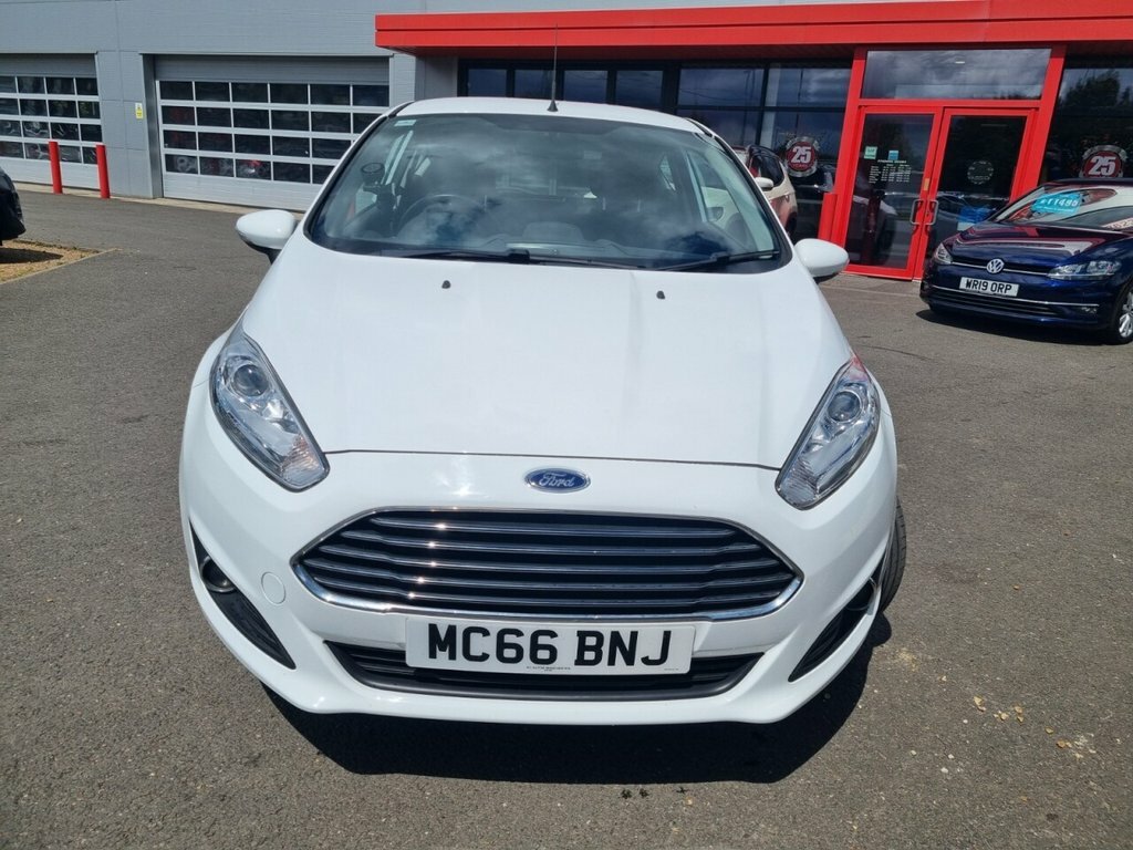 Ford Fiesta 1L Zetec MC66BNJ White #4
