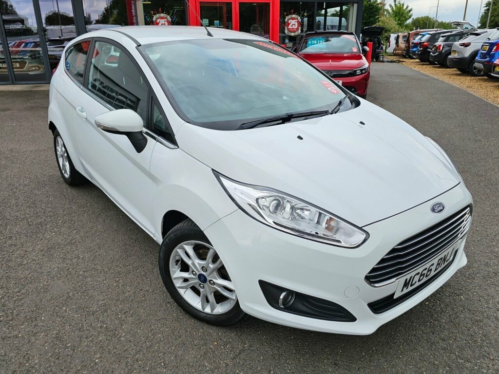 Ford Fiesta 1L Zetec White