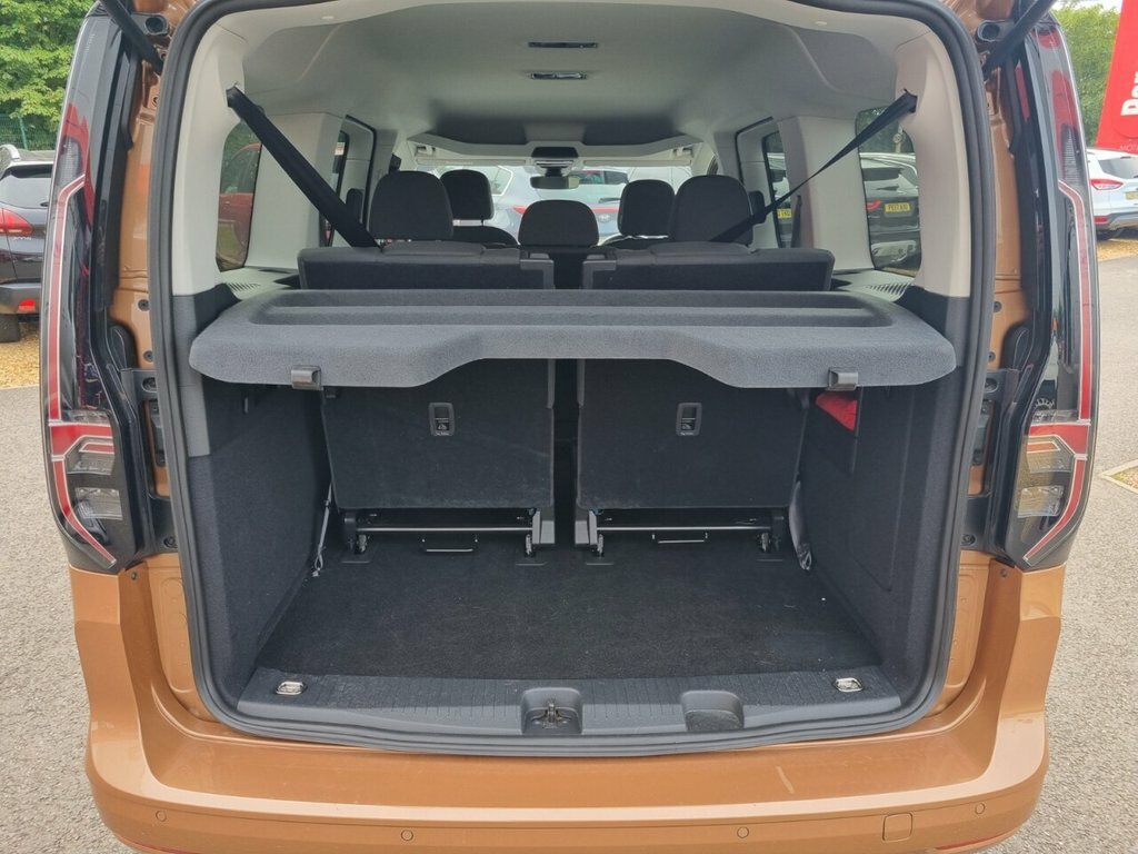 Volkswagen Caddy Maxi Life 2L Life Brown #5