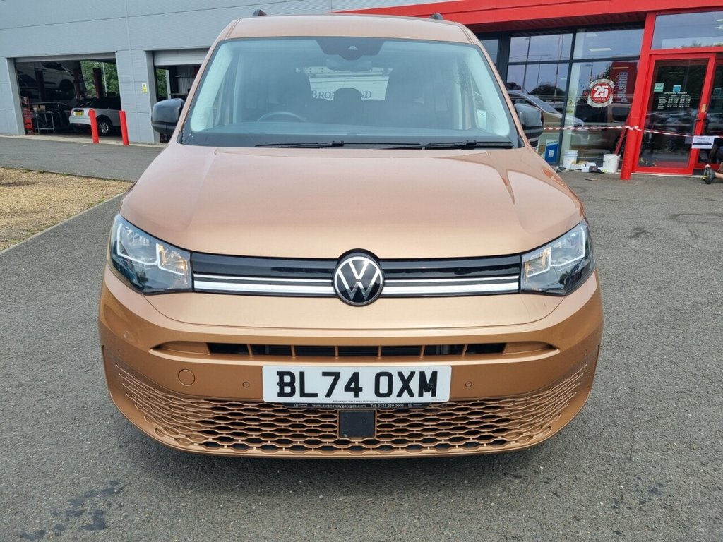 Volkswagen Caddy Maxi Life 2L Life Brown #6