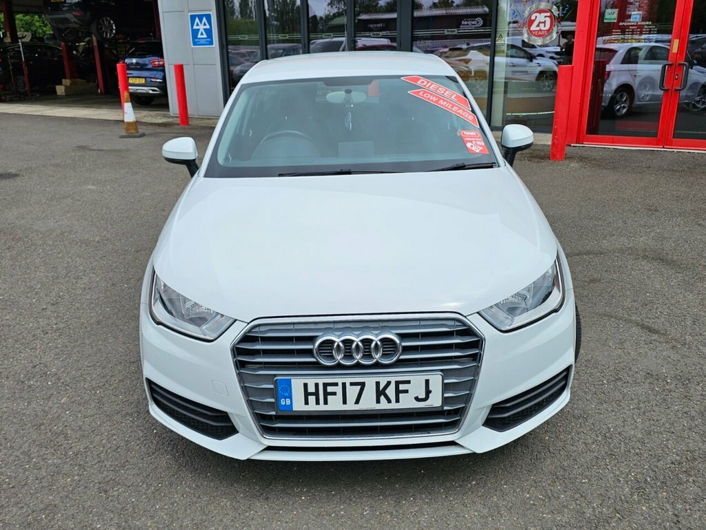 Audi A1 1.6L Se White #4