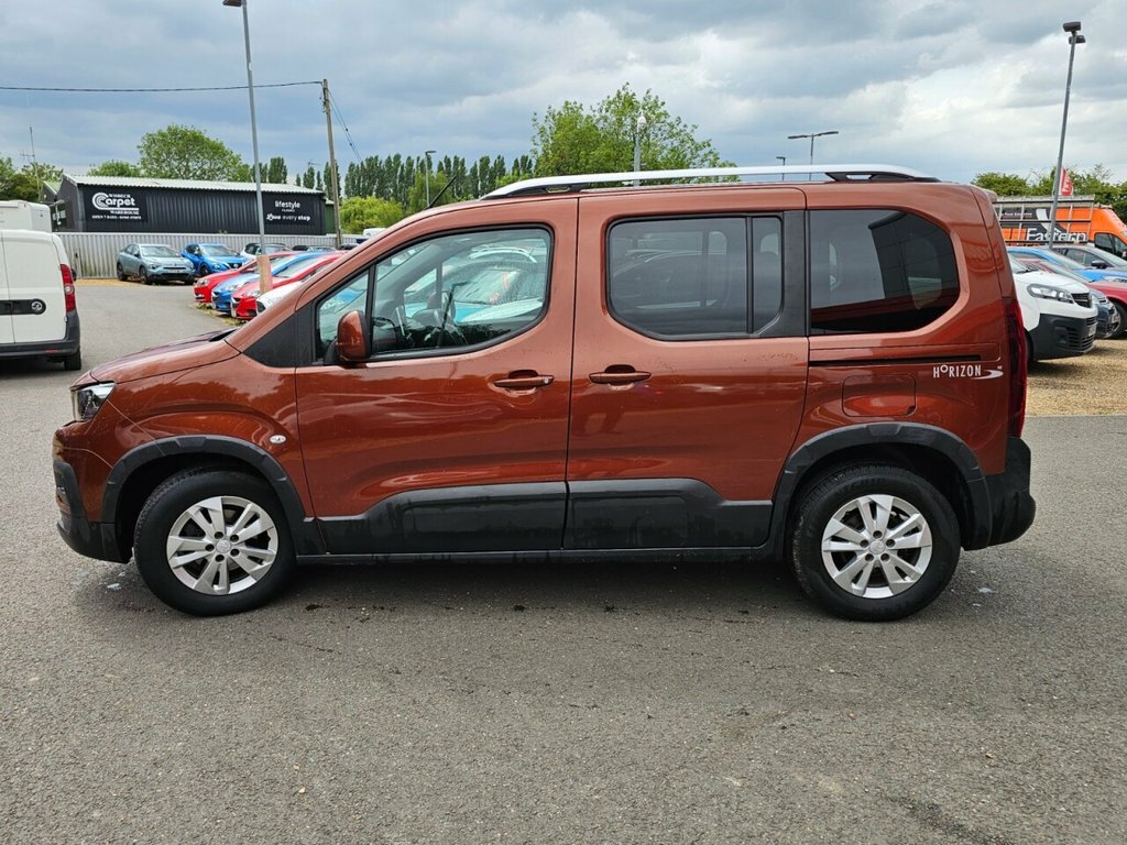 Peugeot Rifter 1.5L Allure Premium Brown #6