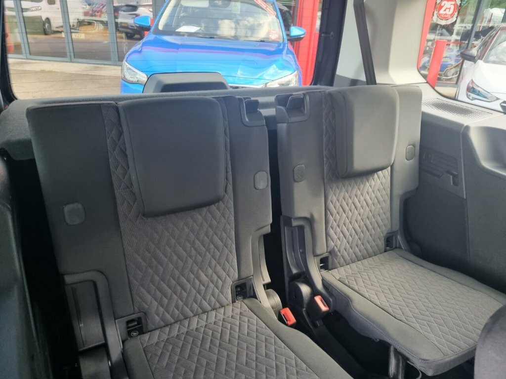 Ford Grand Tourneo Connect 2L Titanium FY23ZVU Blue #3