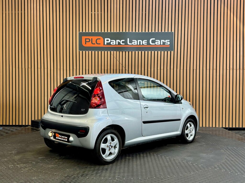 Peugeot 107 Peugeot 107 1.0 Allure Silver #3