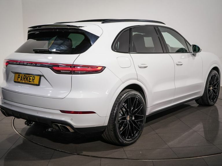Porsche Cayenne Turbo Tiptronic S White #6