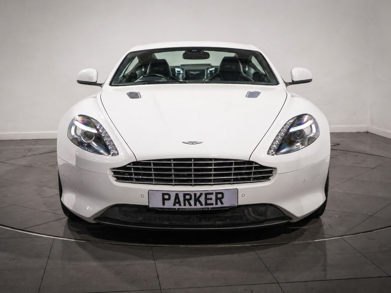 Aston Martin DB9 V12 Touchtronic White #2
