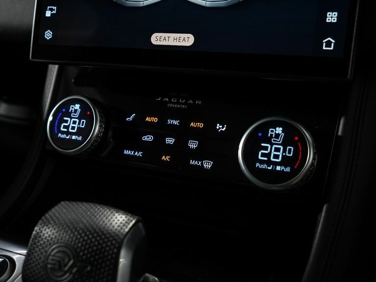 Jaguar F-Pace 2.0 D200 R-dynamic Se Awd Grey #55