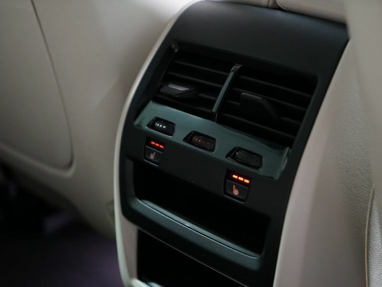 BMW X5 X5 M50i White #25