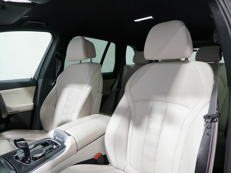 BMW X5 X5 M50i White #33