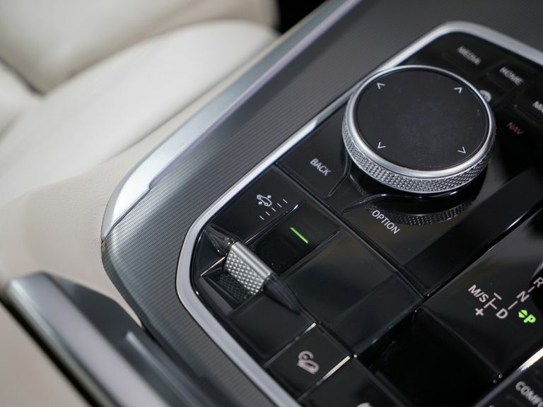 BMW X5 X5 M50i White #56