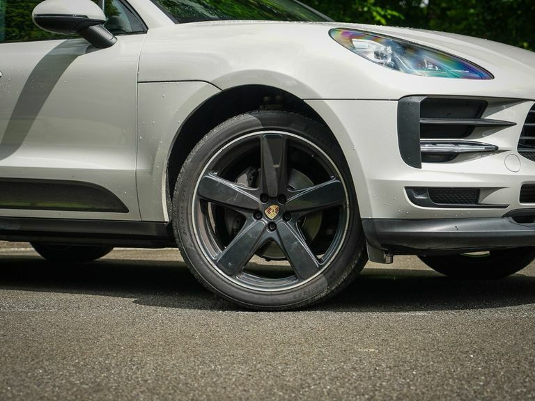 Porsche Macan 5dr Pdk Grey #2