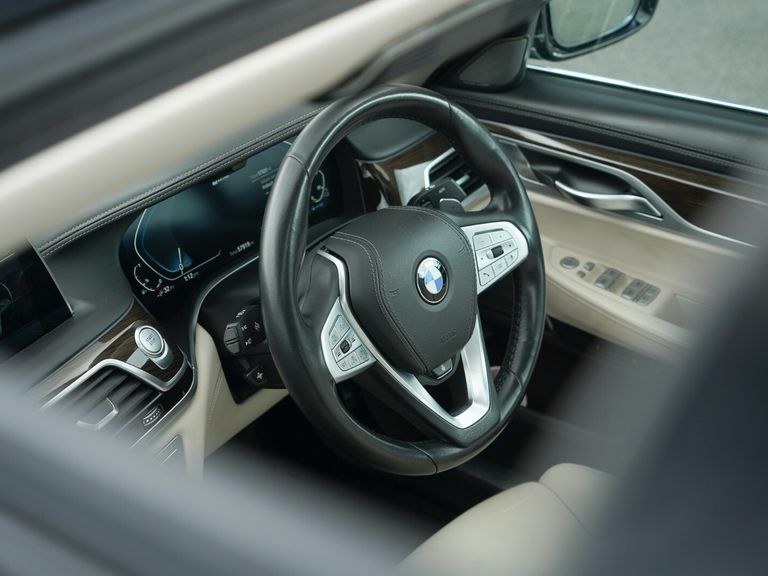BMW 7 Series 730D 4dr Auto Silver #8