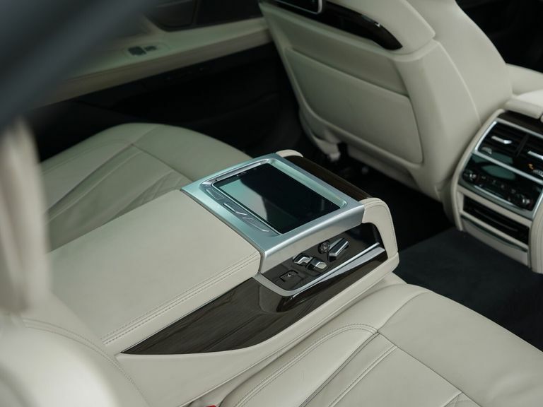 BMW 7 Series 730D 4dr Auto Silver #12