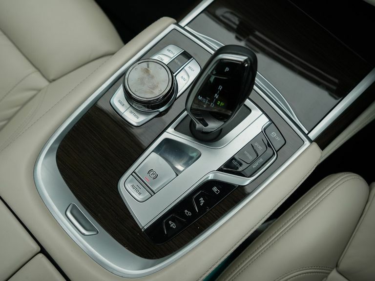 BMW 7 Series 730D 4dr Auto Silver #19