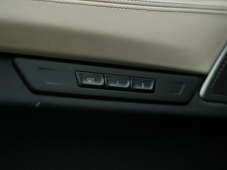 BMW 7 Series 730D 4dr Auto Silver #21