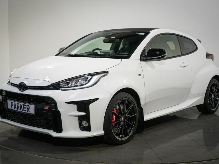 Toyota Yaris 1.6 Awd Circuit Pack White #5