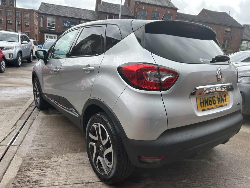 Renault Captur 1.5 Dynamique S Black #6