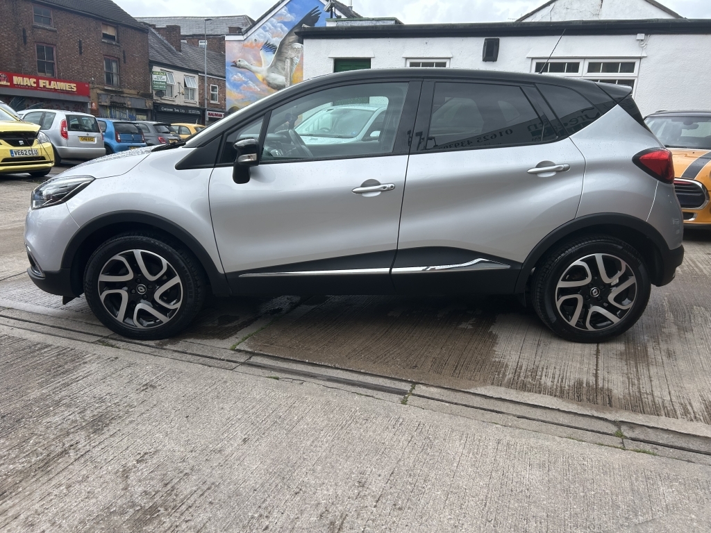 Renault Captur 1.5 Dynamique S Black #5