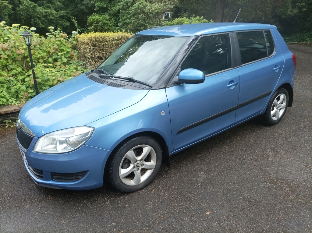 Skoda Fabia Hatchback 1.2 Se 201313 Blue #1