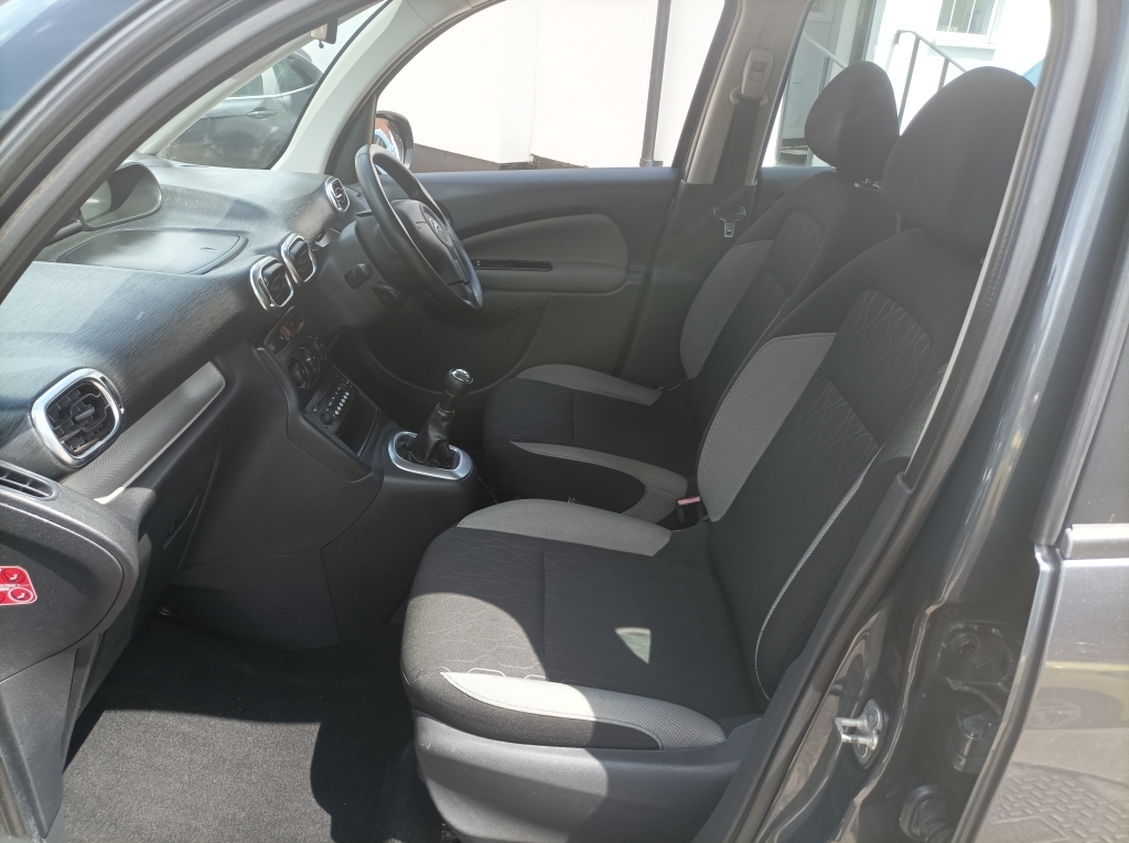 Citroen C3 Picasso Selection White #13