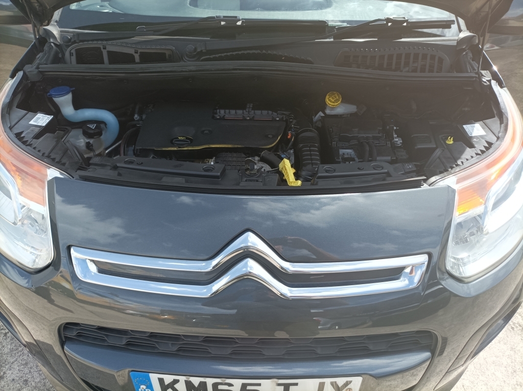 Citroen C3 Picasso Selection White #18