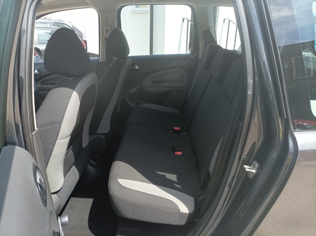 Citroen C3 Picasso Selection White #16