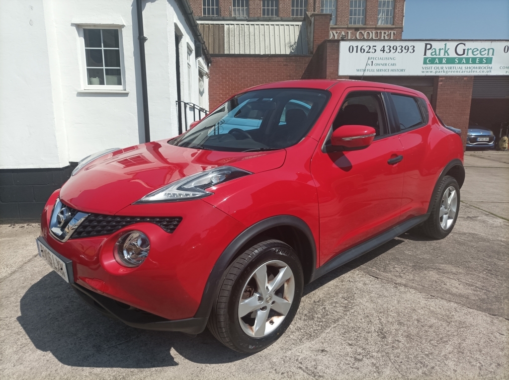 Nissan Juke 1.6 Visia Red