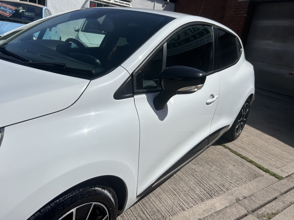 Renault Clio Hatchback 1.5 Dci Dynamique Medianav Euro 5 Ss Red #9