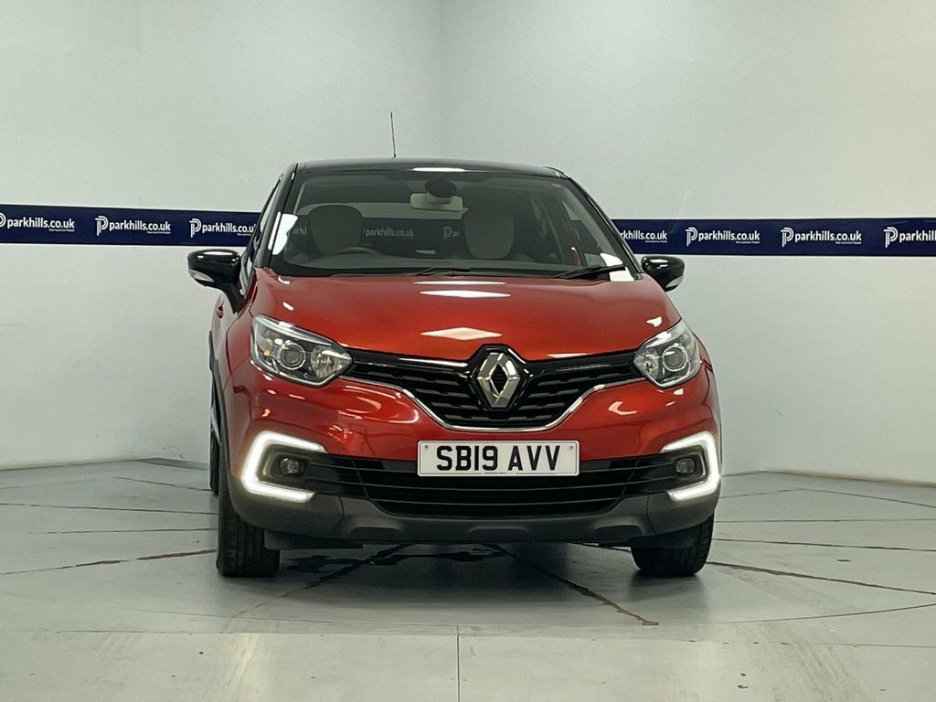 Renault Captur 1L Iconic SB19AVV Red #6