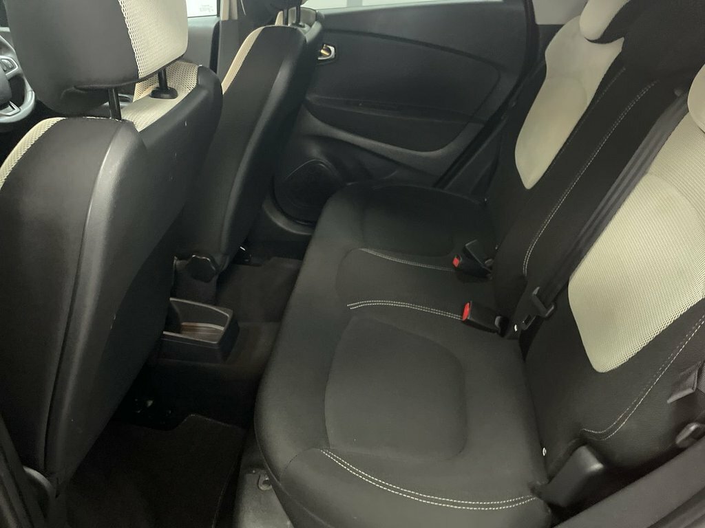 Renault Captur 1L Iconic SB19AVV Red #5