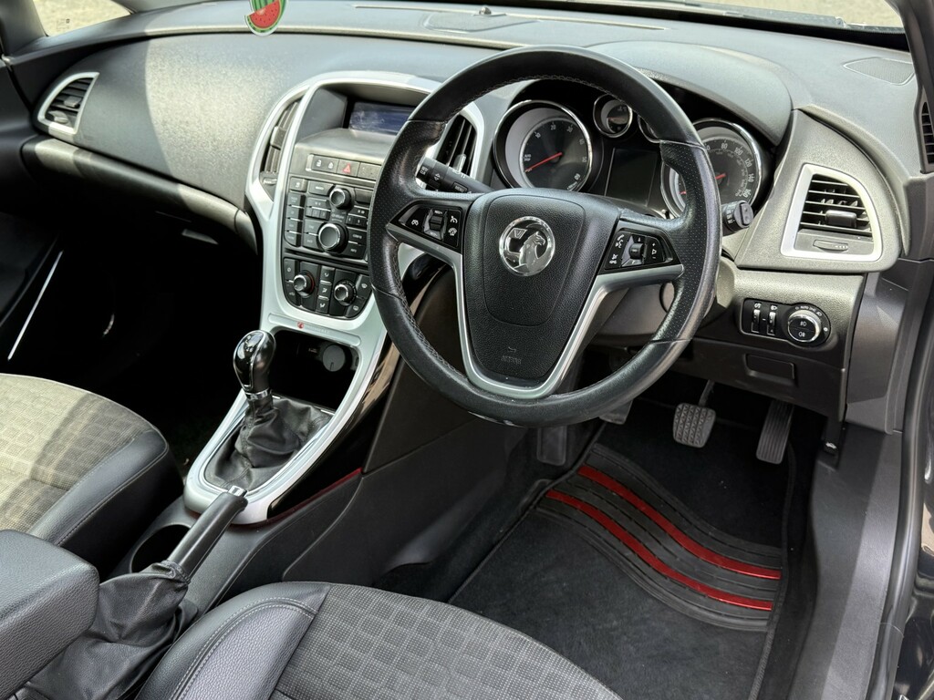 Vauxhall Astra GTC Gtc 2.0T 16V Vxr Red #19