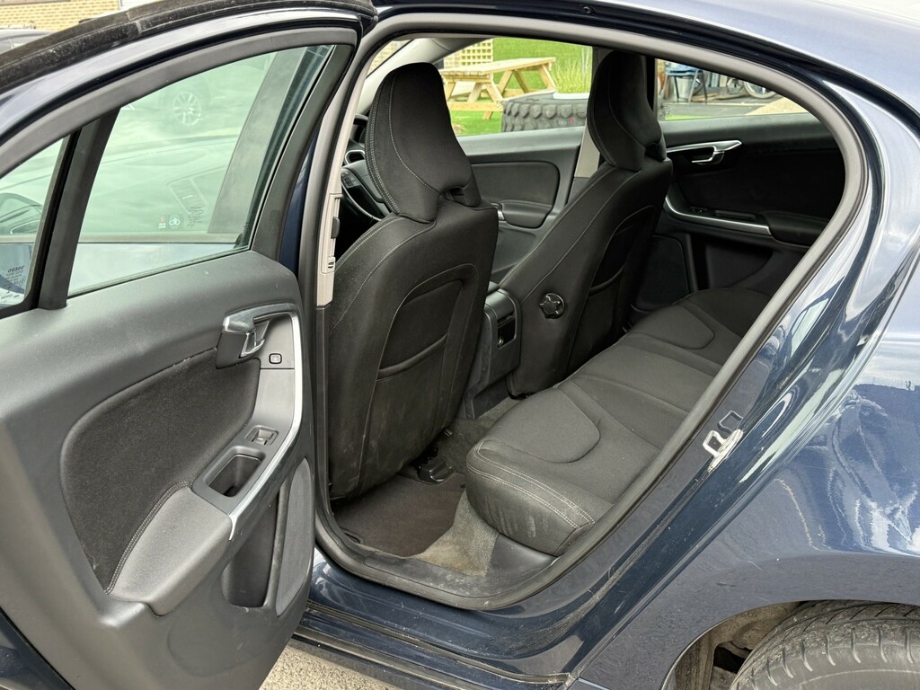 Volvo S60 2.0 D3 R-design 134 Bhp Grey #14