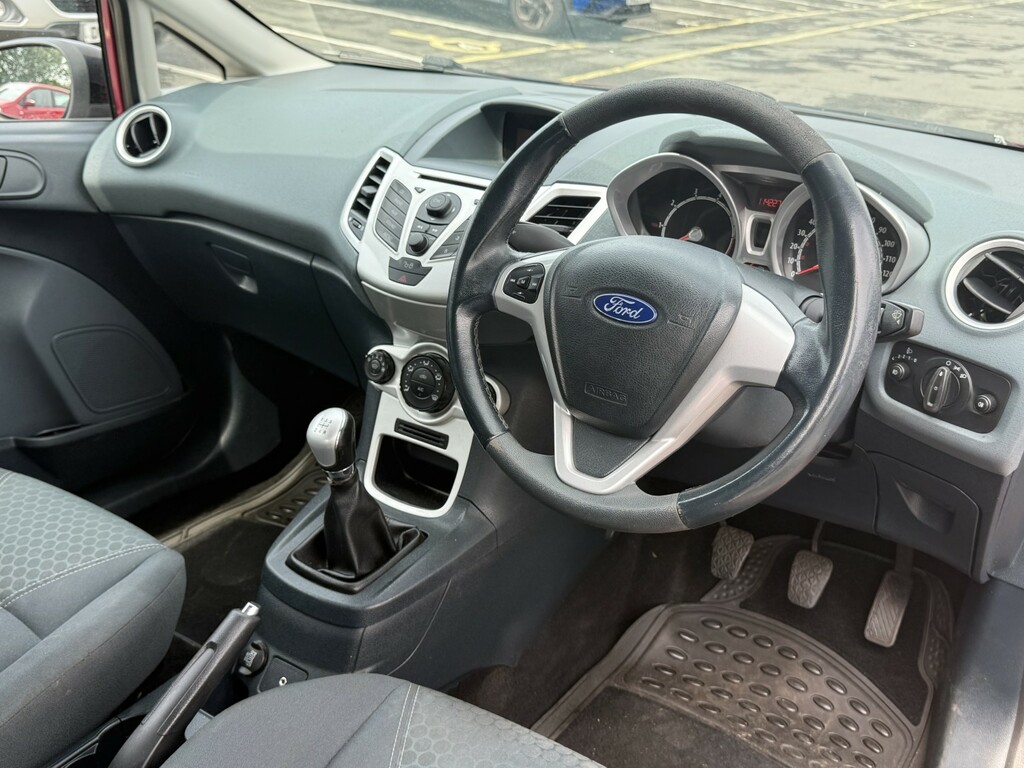 Ford Fiesta 1.3 Zetec Red #6