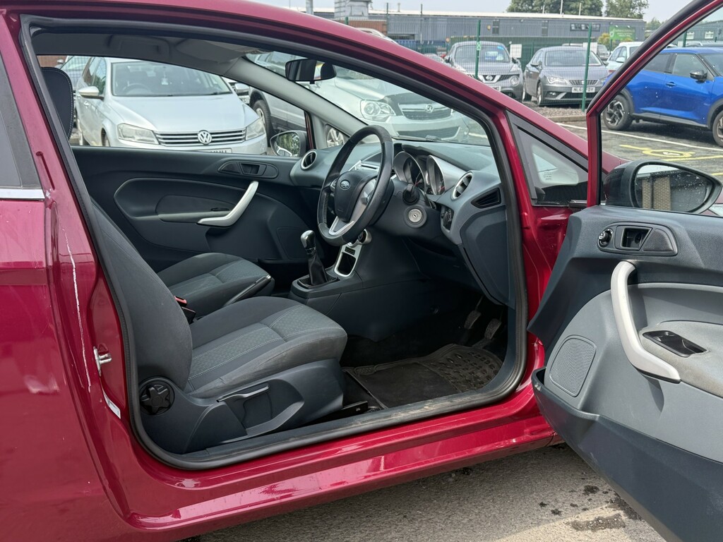 Ford Fiesta 1.3 Zetec Red #5