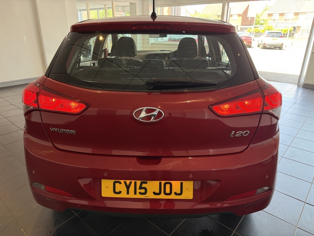 Hyundai I20 1.4 Gdi Se Red #6
