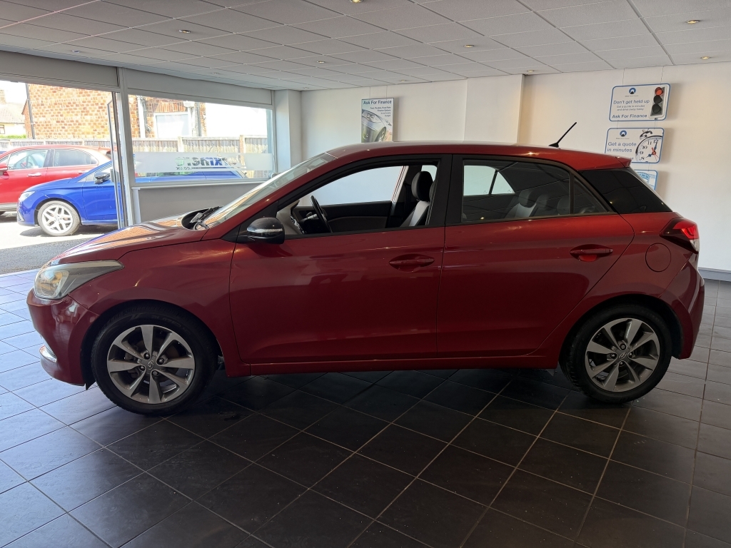 Hyundai I20 1.4 Gdi Se Red #4