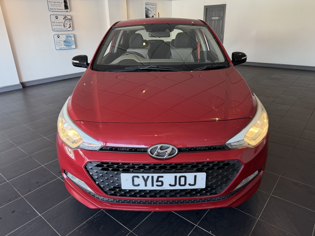 Hyundai I20 1.4 Gdi Se Red #2