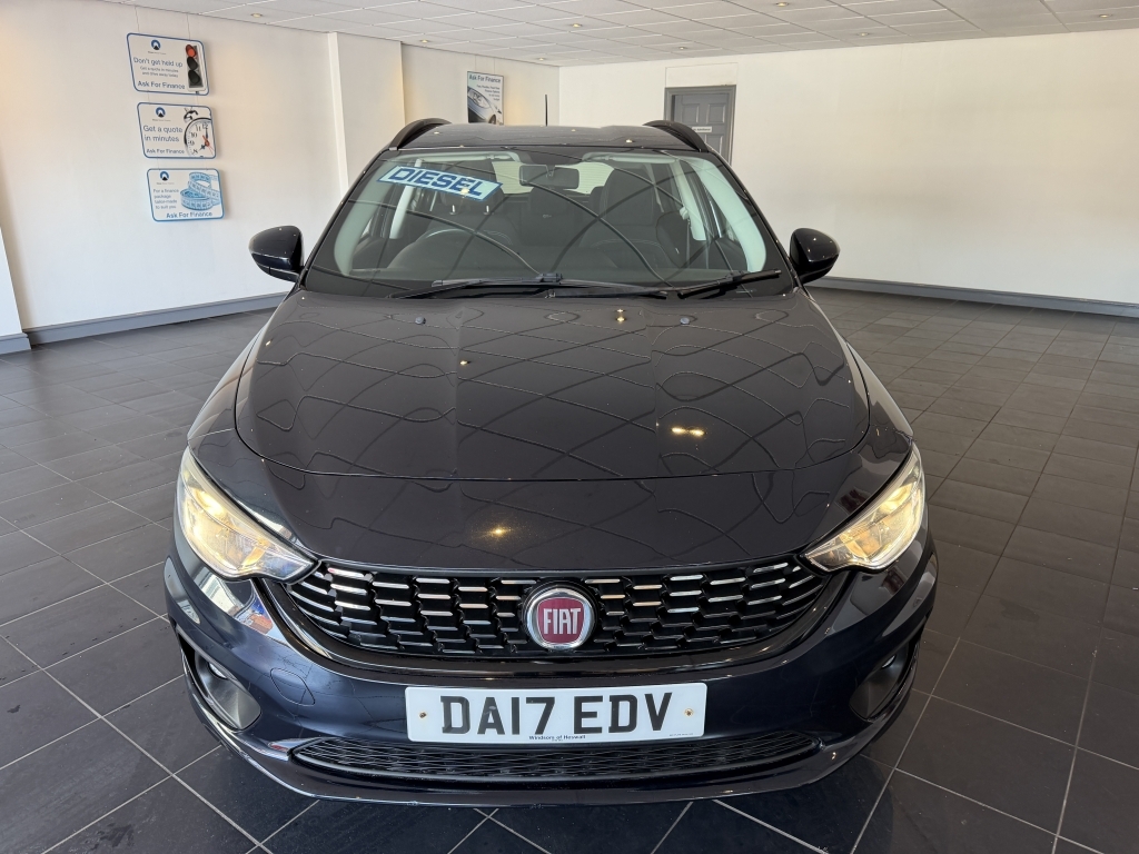 Fiat Tipo 1.6 Multijet Easy Black #2