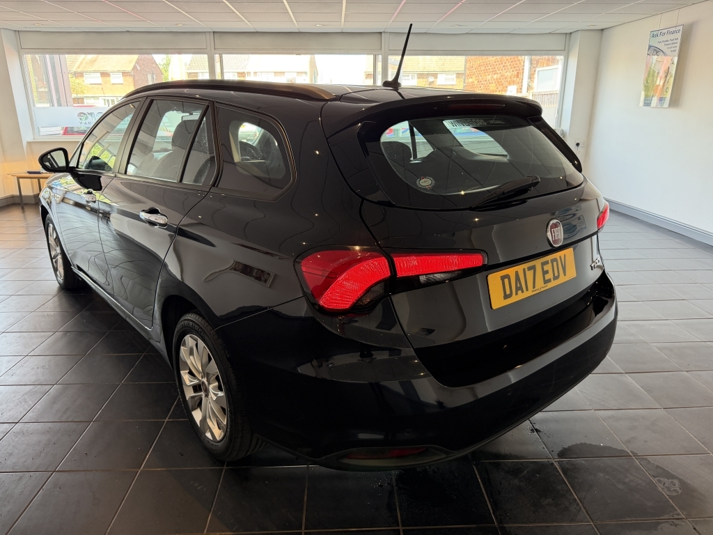 Fiat Tipo 1.6 Multijet Easy Black #5