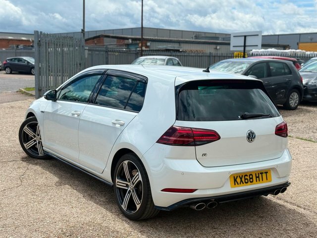 Volkswagen Golf Hatchback KX68HTT #2