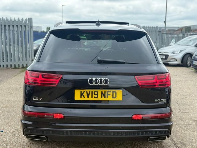 Audi Q7 Suv Black #3