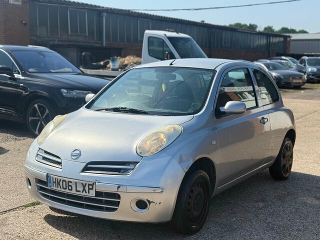 Nissan Micra 1.2 16V Initia Red #7