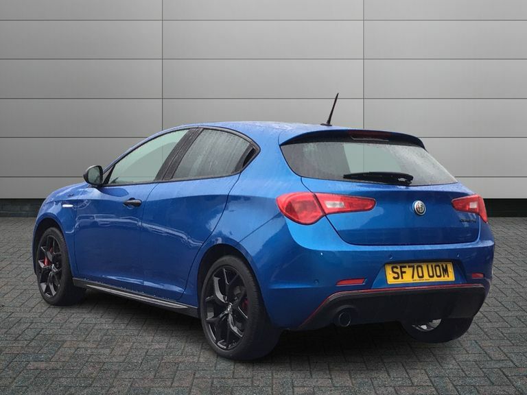 Alfa Romeo Giulietta Hatchback White #2