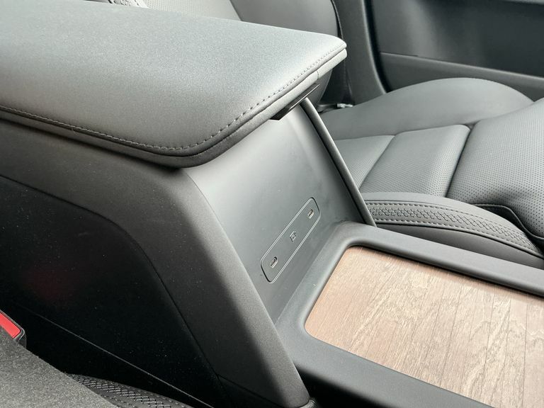 Volvo ES90 Plus, Single Motor Extended Range, Black #27