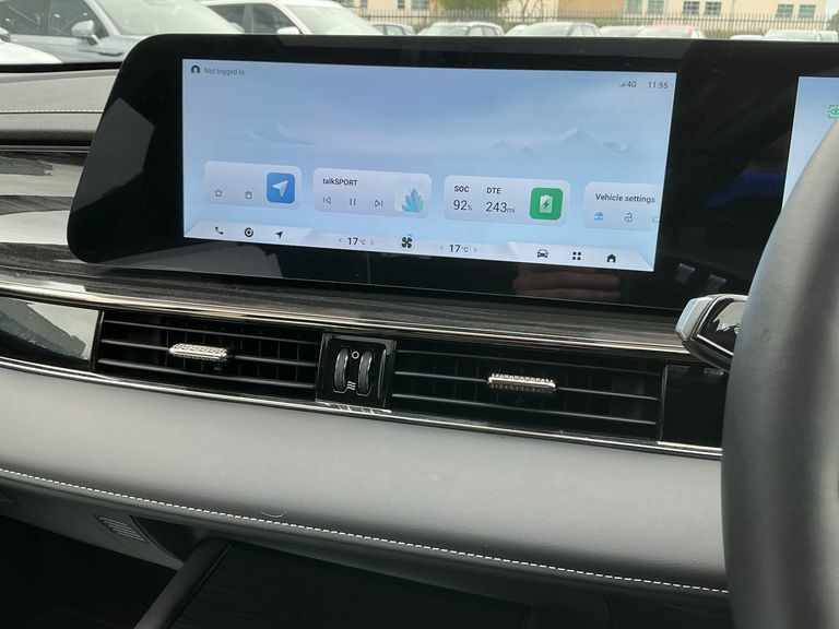 Omoda E5 150Kw Noble 61Kwh White #13