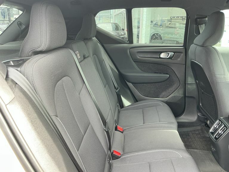 Volvo EX40 185Kw Extended Range Plus 78Kwh Black #40