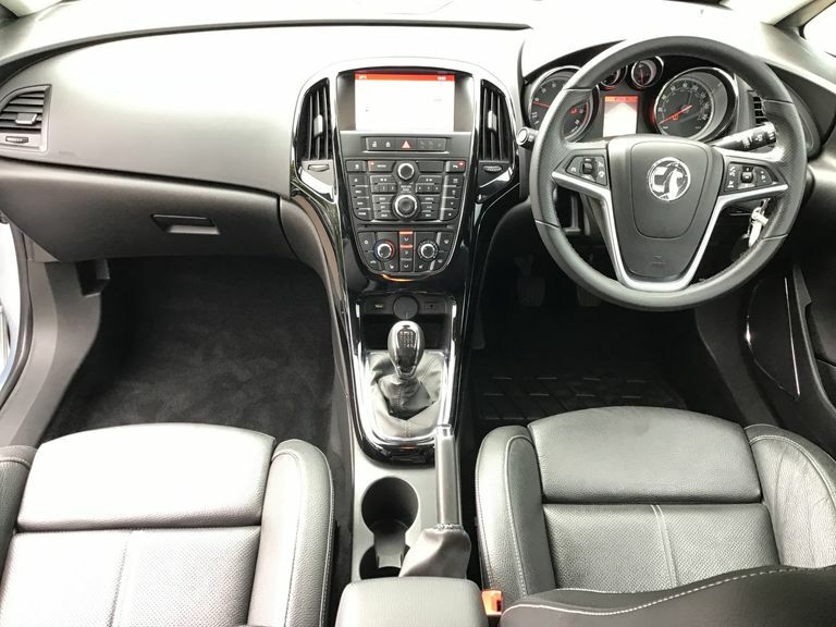 Vauxhall Astra GTC Gtc 1.4T 16V 140 Black #10